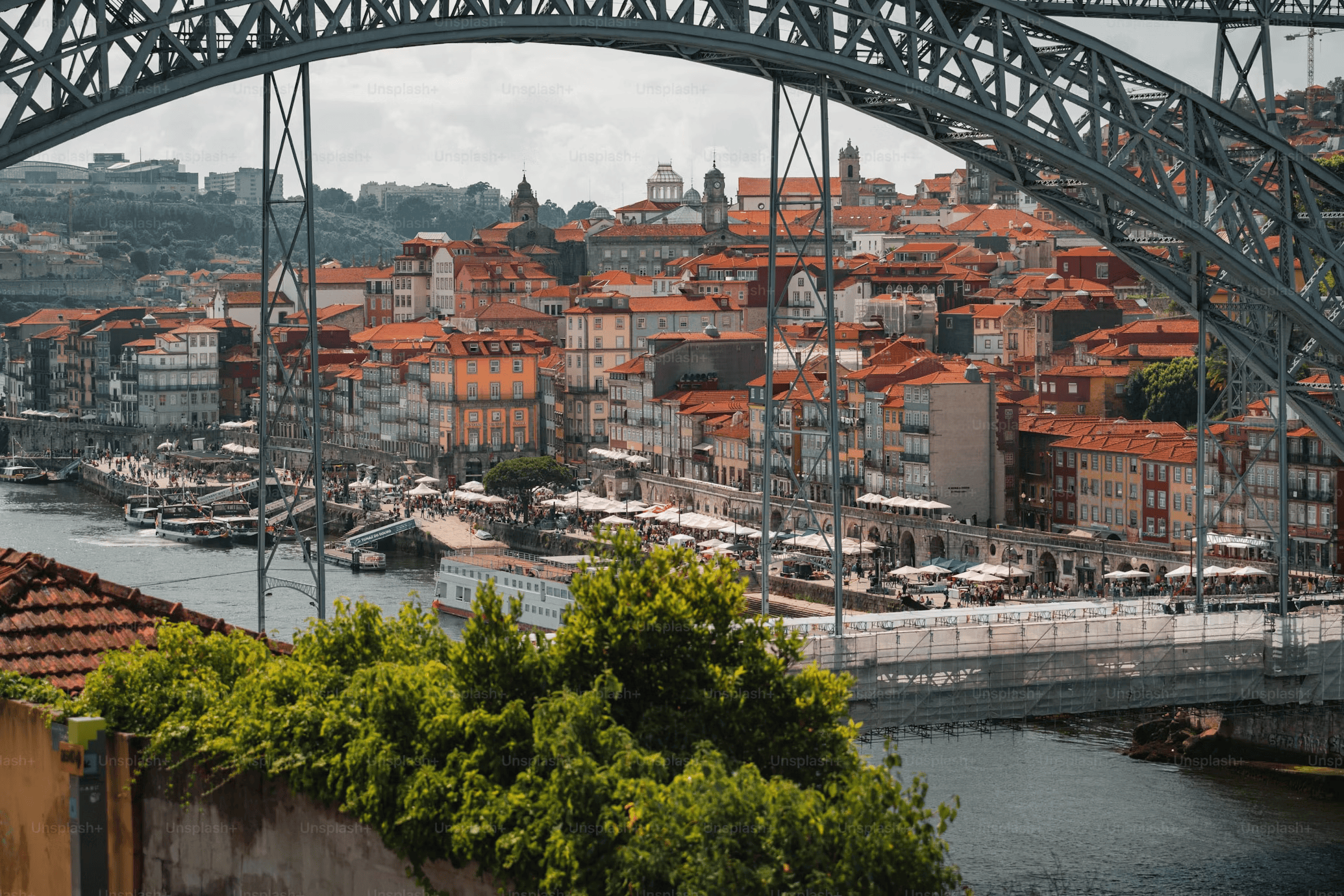 Vista do centro histórico do Porto, Portugal